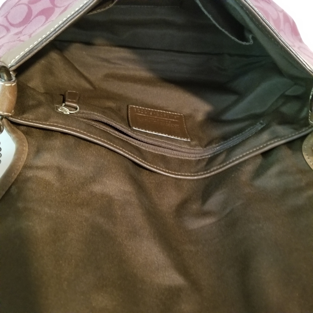 Coach Shoulder Bag - Picture 4 of 6